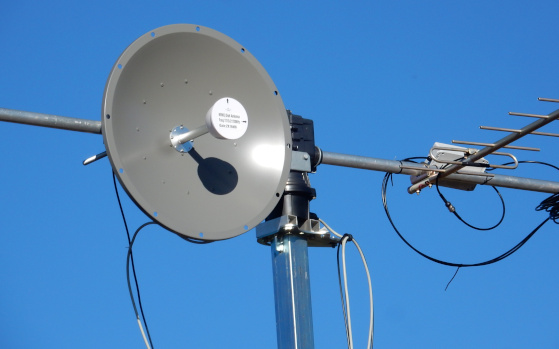 UHF and S-band antennas
